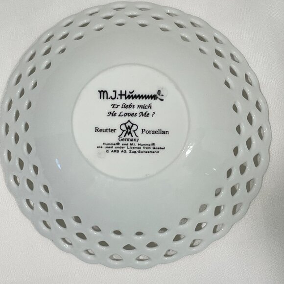 M.J. HUMMEL Genuine Vintage Filagree Trinket Dish, "Er Liebtmich - He Loves Me?" - Picture 4 of 5